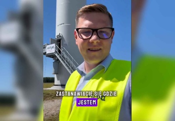 Posłowie KO na imprezie wiatrakowego koncernu z Belgii