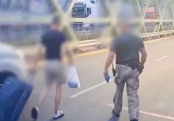 Ukrainiec, który groził Polakom podpaleniami został deportowany. Jest nagranie