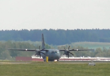 Dron sparaliżował lotnisko w Wilnie. Prezydencki samolot krążył pół godziny nad miastem