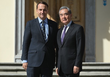 Rzecznik MSZ zabiera głos po spotkaniu Sikorskiego z Wang Yi