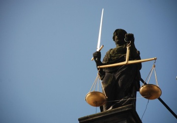 Polacy tracą zaufanie do sądów. Sondaż ujawnia niepokojące dane