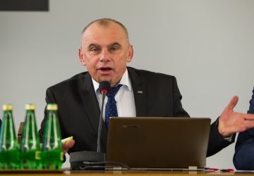 Szef handlowej S Alfred Bujara: Ponad 800 tys. pracowników handlu pracuje na najniższej krajowej
