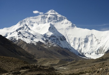 Polski narciarz dokonał historycznego zjazdu z Mount Everest