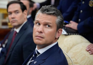 Sekretarz obrony USA wezwał setki generałów i admirałów. Nie ujawnił celu