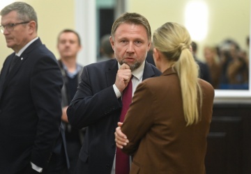 Afera ws. nocnej prohibicji w Warszawie. Kierwiński zabiera głos