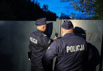 Policja o świcie w domu Zbigniewa Ziobry. Polityk zabiera głos
