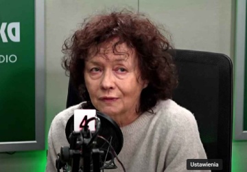 Protest i okrzyki przed spektaklem Joanny Szczepkowskiej w Lęborku