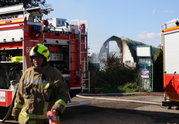 Pożar hali pod Warszawą. Na miejscu kilkanaście zastępów straży