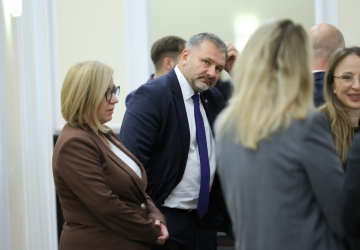 Dwa lata rządów Tuska. Wielkie zapowiedzi, małe efekty i rosnące rozczarowanie
