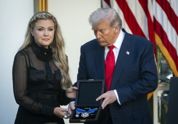 Charlie Kirk pośmiertnie oznaczony najwyższym oznaczeniem cywilnym