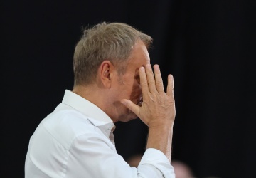 Każdy ze 100 konkretów Tuska brzmi dziś jak kpina