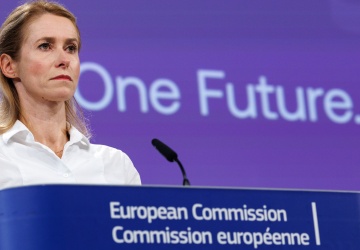 UE chce „ratować przemysł” dofinansowując go z pieniędzy podatników i wprowadzając cenzurę