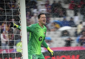 Szczęsny zniknął przed meczem. Kibice nie wiedzieli, co się dzieje