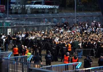 Skandal przed meczem Legia-Szachtar w Krakowie. Ukraińcy zakazali flagi „Wołyń Pamiętamy”