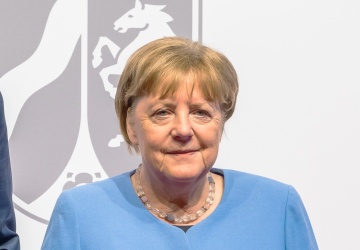 Były litewski dowódca w „Die Welt”: Merkel miała naciskać na Ukraińców, by nie bronili parlamentu na Krymie