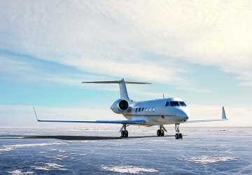 Szokujący raport dotyczący elit: Najbogatsi emitują najwięcej CO₂ i jeszcze zwiększają emisję