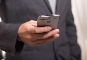 Czeka nas cybertotalitaryzm? Jest zielone światło UE do cyfrowego szpiegowania prywatnych rozmów