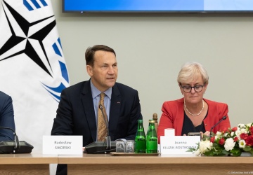 Sikorski za Tuska na stanowisku premiera? Sprawdź, kto jest „za”