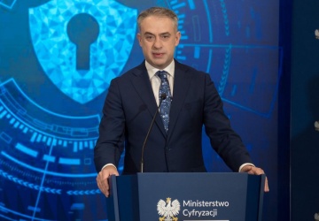 Gawkowski: Wyciekły dane PESEL i bankowe tysięcy osób