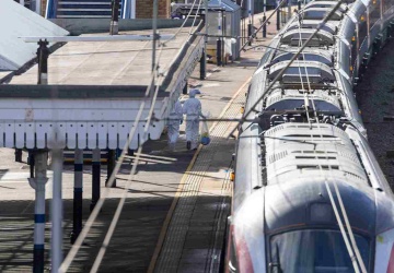 Nożownik w pociągu. Bohater Wielkiej Brytanii w stanie krytycznym