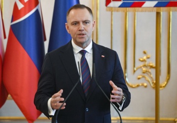 Nawrocki jasno na Słowacji o Ukrainie: „Pomoc nie zwalnia mnie z obrony polskich interesów”