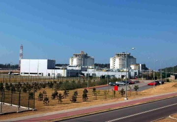 Import gazu LNG z USA do Polski. Dalej na Słowację i Ukrainę  