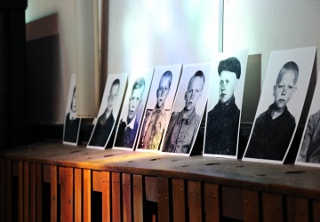 Łódź upamiętniła dzieci-ofiary niemieckiego obozu koncentracyjnego na ul. Przemysłowej