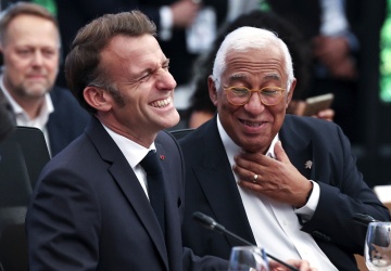 Tȟašúŋke Witkó: Napuszony galijski kogut kontra sytuacja realna