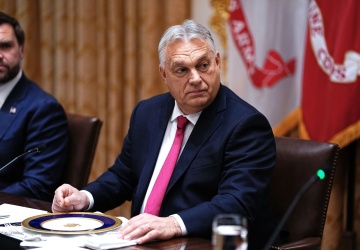 Sensacyjny zwrot akcji na Węgrzech. Ringier sprzedaje media ludziom Orbana. Co z Onetem i Faktem w Polsce?