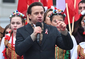 Specjalny gość. Jeden z nas. Tak Krzysztof Bosak przywitał prezydenta Karola Nawrockiego