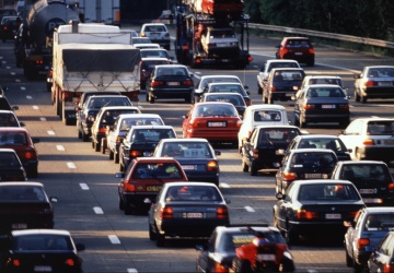 Eurodeputowani zdecydowali o 90% redukcji emisji CO2 do 2040 roku