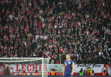Skandal na Stadionie Narodowym. Patriotyczna oprawa niewpuszczona na mecz Polska–Holandia