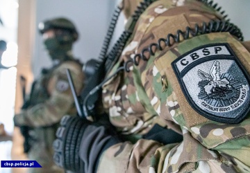 Ukrainiec zatrzymany w sprawie dywersji na kolei wychodzi na wolność. Miał 46 paszportów