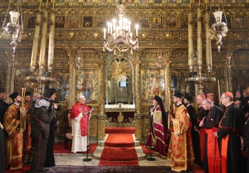 Udział w doksologii, wspólna deklaracja i spotkanie z Bartłomiejem. Leon XIV w Patriarchacie Konstantynopola