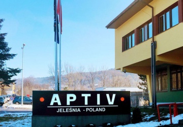 Największe od lat zwolnienia grupowe w spółce Aptiv w Jeleśni. Pracę straci niemal 400 osób