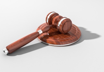 W Hiszpanii protesty po uniewinnieniu dżihadysty, który przeprowadził zamachy na kościoły