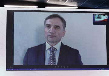 Zbigniew Ziobro w siedzibie PiS. Wygłosił oświadczenie zdalnie