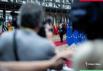 Orban o działaniach UE ws. rosyjskich aktywów: Brukselczycy przekraczają Rubikon, nastała dyktatura