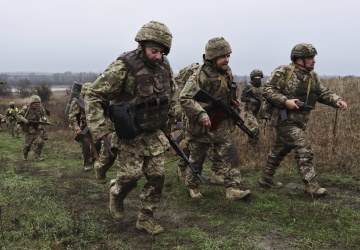 Marcin Bąk: Armia maszeruje na żołądkach