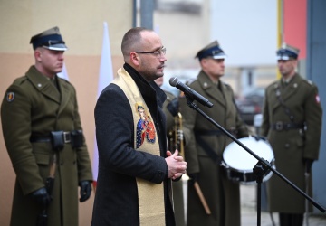 W całym kraju modlitwy za ofiary stanu wojennego i akcja Zapal Światło Wolności