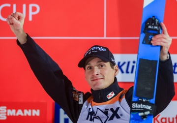 Prevc znów najlepszy. Polacy poza czołówką w Klingenthal