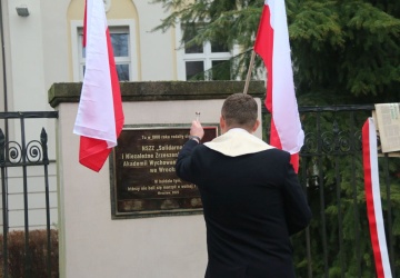 Wrocławski AWF upamiętnił powstanie uczelnianej Solidarności i Niezależnego Zrzeszenia Studentów