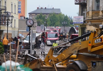 Skandal w Wodach Polskich. Fikcyjna inwestycja po powodzi została odebrana