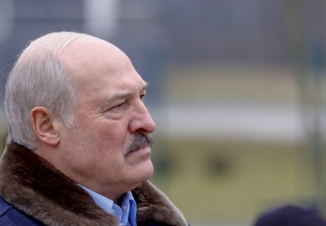 Bolesny upadek Łukaszenki na lodzie. Sieć obiegło nagranie