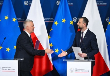 Spotkanie u prezydenta Nawrockiego? MON chce wrócić do rozmowy o służbach