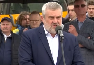 Prokuratura przedstawiła akt oskarżenia ministrowi rolnictwa rządu PiS