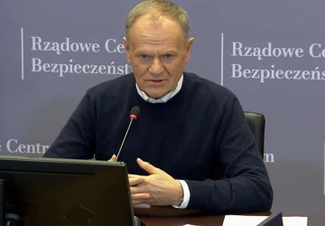 Tusk podczas sztabu kryzysowego o „niedobrych numerach” pogody. Rząd szykuje się na czarne scenariusze