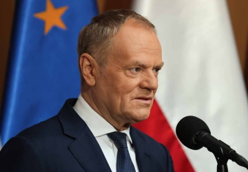 Tusk przed wylotem do Paryża: Chciałbym, żeby w Waszyngtonie było to jasne