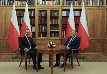 Tusk mówił o „wielu telefonach” do prezydenta. Pałac Prezydencki prostuje