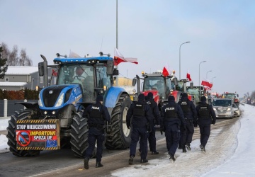 Rolnik rozlał gnojówkę pod domem ministra. Grozi mi 5 lat więzienia